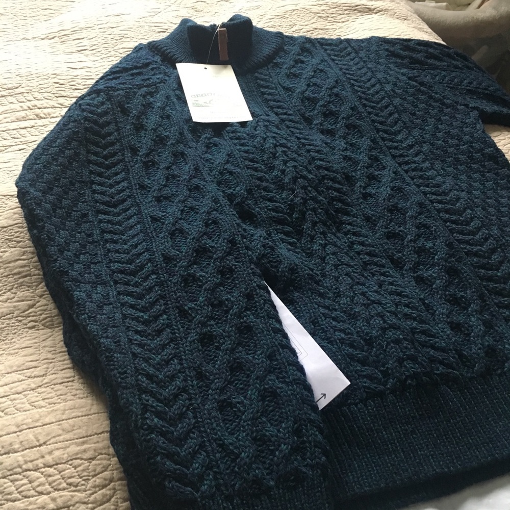 100% Merino Wool half-zip Sweater. Handmade